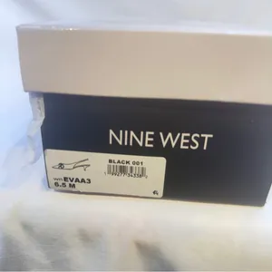 Nine West Evaa Pointy Toe Kitten Heel Pumps Faux Patent Leather Size 6.5- new! thumbnail 3