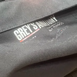 Grey’s Anatomy - Scrub Pants thumbnail 2