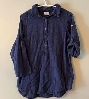 Columbia Women’s top thumbnail 1