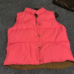 American Eagle Vintage reversible, vest, brown, and pink thumbnail 3