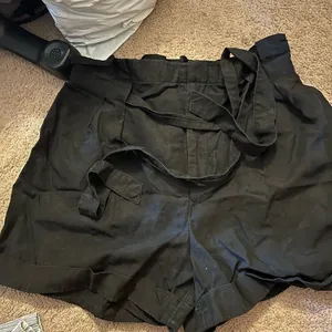 Club Monaco high‎ waist shorts 6 thumbnail 2