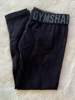 Gymshark Black Cropped Leggings thumbnail 2
