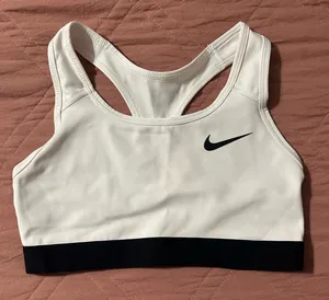 Nike Sports Bra thumbnail 1