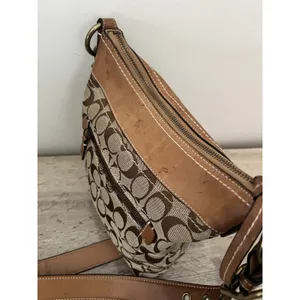 Coach Vintage Y2K F061-10402 Signature Jacquard Monogram Crossbody Bag thumbnail 3