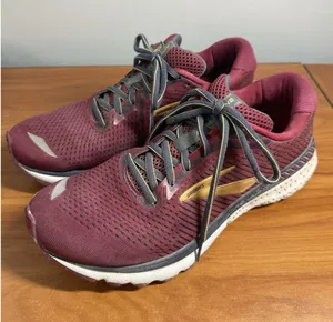Brooks Adrenaline GTS 20 Womens Shoes Sz 10.5 Burgundy Red Sneakers 1202961B639 thumbnail 1