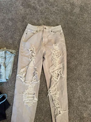 American Eagle Jeans thumbnail 1