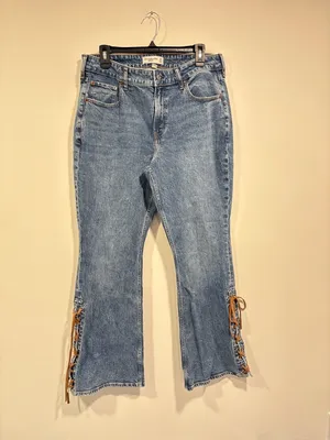 Abercrombie Curve Love Mid Rise Bootcut Vegan Suede Lace Jean 31 Short thumbnail 7