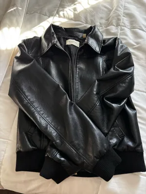 Babaton bomber jacket aritzia  thumbnail 1