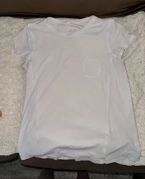 Lululemon top thumbnail 1