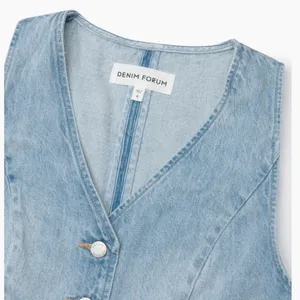 Aritzia The '90s Mia Cropped Denim Vest thumbnail 7