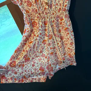 Floral romper  thumbnail 2