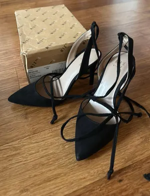 mix no. 6 Suede pointy toe heels thumbnail 1