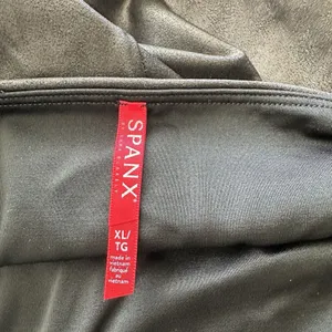 Spanx XL Black Faux Leather Moto shaping slimming Leggings Pull On Pants thumbnail 4