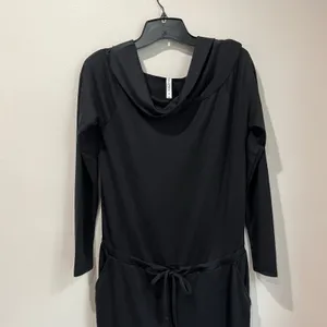 Fabletics‎ "Tess" Black Off The Shoulder Lounge Causal Jumpsuit Sz XS thumbnail 7