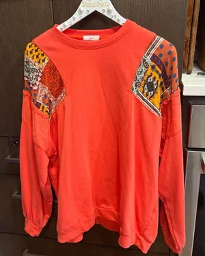 Easel women’s oversized Sweatshirt size medium thumbnail 1