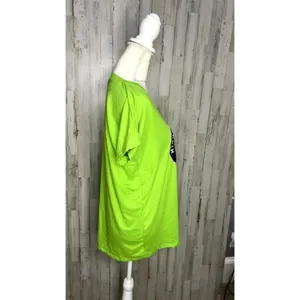 NWT Minnesota Timberwolves Women's Size Medium‎ Green Logo T-Shirt thumbnail 2