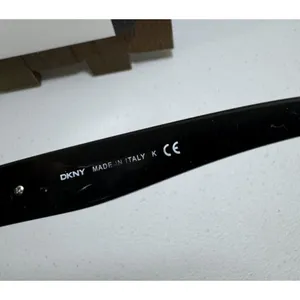 DKNY DY4111 3001/87‎ Sunglasses Frames Only Italy Black Square Cat Eye 57-17-135 thumbnail 5