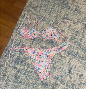 Kulani Kinis Bikini Set thumbnail 2