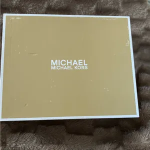 Michael Kors womens Felix Trainer black and white #13 thumbnail 12