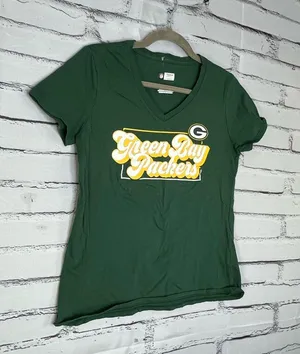 Green Bay Packers Women's Green and Yellow Graphic Top T Shirt SZ S/M Streetwear thumbnail 2