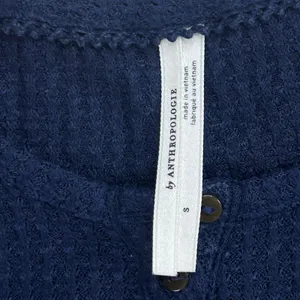 Anthropologie Navy Blue Waffle Knit Henley Long Sleeve Top Small SKU-A341 thumbnail 2