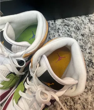 Air Jordan 1 Mid woman’s size 6.5 Messy Room DR6957-100 athletic thumbnail 12