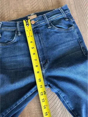 MOTHER The Hustler Ankle Fray Kick Flare Jeans in Home Movies Wash Women’s 27 thumbnail 15
