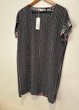 NWT Black and white dress (L) thumbnail 4