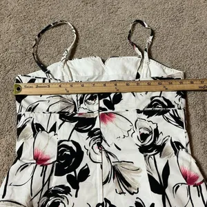 White House Black Market Floral Peplum Cami Coreset Top Black‎ White Pink Size 8 thumbnail 4