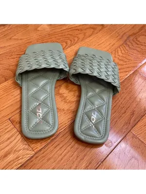 Soda Green Summer Flat woven Sandals Mules slides trendy faux leather Sz 7.5 thumbnail 6