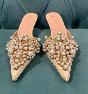 Vita Grace Women's Beaded Kitten Heel Slip-On Mule size 7 thumbnail 10