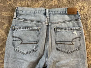 American Eagle Mom Jeans thumbnail 5