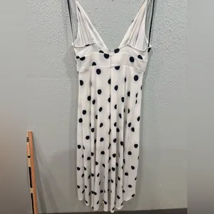 Women’s Large Polka Dot V-Neck Asymmetrical High-Low Dress - White/Black Summer thumbnail 4