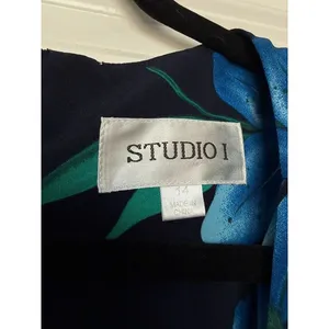 Studio 1 Floral Maxi Dress thumbnail 2