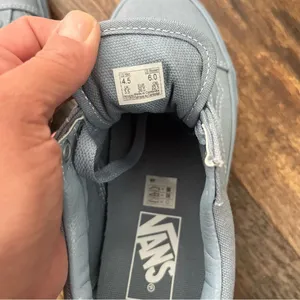 NEW Vans Old Skool Pastel Mono Dusty Blue Low-Top Shoes US Mens 4.5 Women 6 thumbnail 5