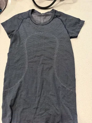 Lululemon Swiftly Tech Short Sleeve thumbnail 1