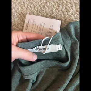 Woman top shirt size xl long sleeve thumbnail 2