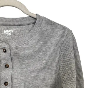 Lands’ End Womens Sz XS (2-4) Gray Waffle Knit Long Sleeve Henley Shirt Top thumbnail 4
