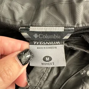 Columbia Grey Plaid Lightweight Rain Jacket Windbreaker Cinch Women's Medium thumbnail 3