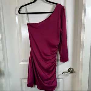 Lulus Magenta‎ Happy Hour Satin Ruched One-Shoulder Mini Dress Women’s Size M thumbnail 3