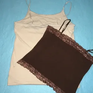 𝅺Tank top lot of 2 spaghetti strap built in bra stretchy dark brown tan size XL thumbnail 4