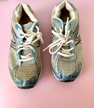 C9 Champion Sneakers, Size 9 thumbnail 3