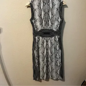 DVF Diane Von Furstenberg Embroidered Snake Print Fitted Dress thumbnail 8