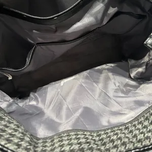 Thirty-One Gray and Black Houndstooth Tote Bag thumbnail 10