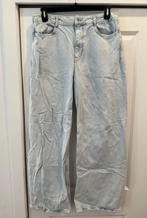 Zara Light Wash Slouchy Jeans thumbnail 1
