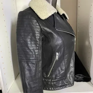Women's Black Faux Leather Jacket M Quilted Sleeves Sherpa Collar thumbnail 7
