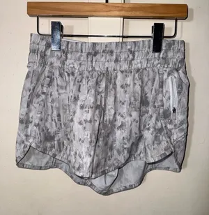 LULULEMON Light Gray Patterned Women's Athletic Shorts thumbnail 1