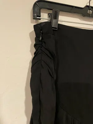 Black express skirt thumbnail 2