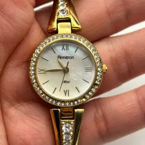 Armitron Now Gold Tone Crystal Bezel Mother Pearl Women’s Watch New Battery thumbnail 7