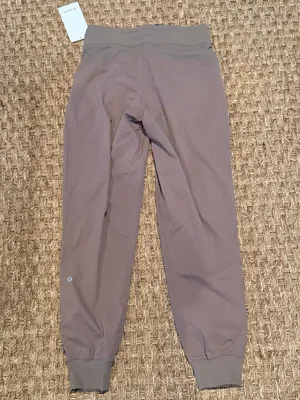Lululemon Dance Studio Joggers Mid-Rise Joggers thumbnail 3